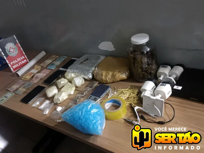 ROTAM desarticula ponto de tráfico e apreende drogas em Sousa
