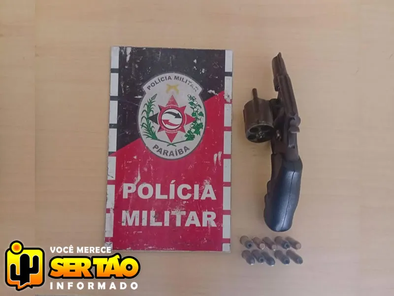 Polícia Militar prende homem com arma e munições, após abordagem em Uiraúna