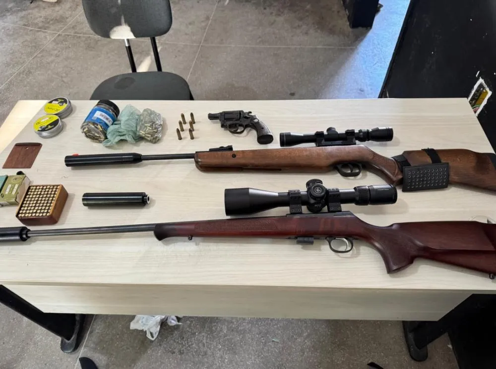 PRF apreende armas e munições durante fiscalização em São João do Rio do Peixe
