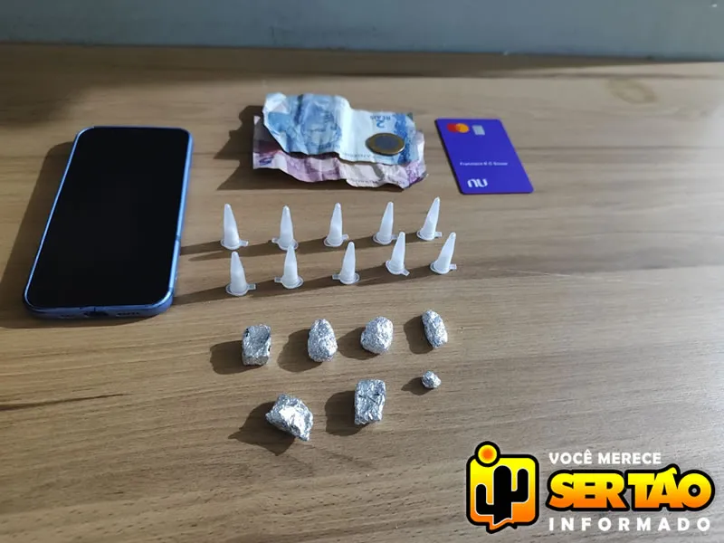 ROTAM apreende droga e conduz dupla à delegacia em Sousa