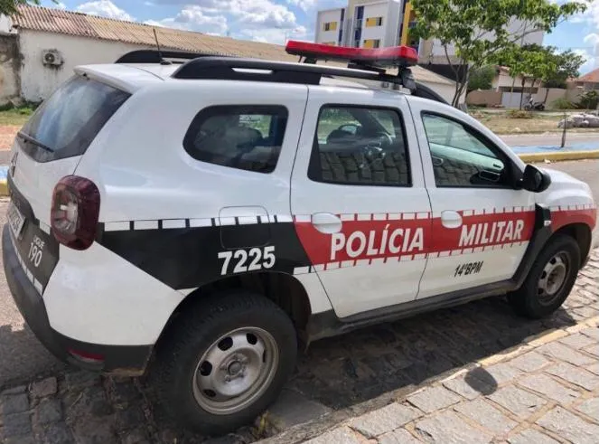 Adolescente é apreendido após ser flagrado dirigindo moto sem placa em Pombal