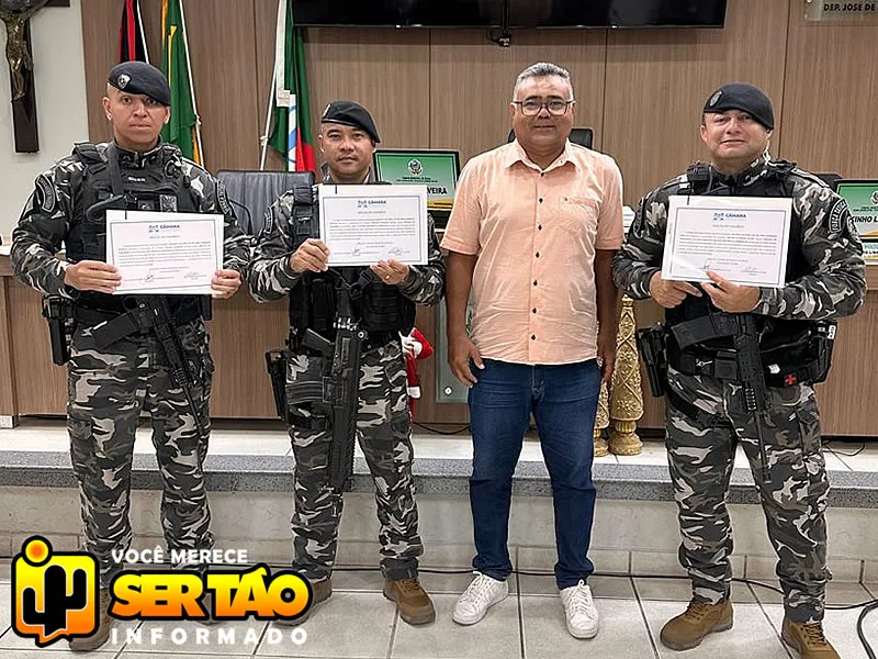Câmara Municipal de Sousa homenageia policiais militares por salvamento de vida em Nazarezinho