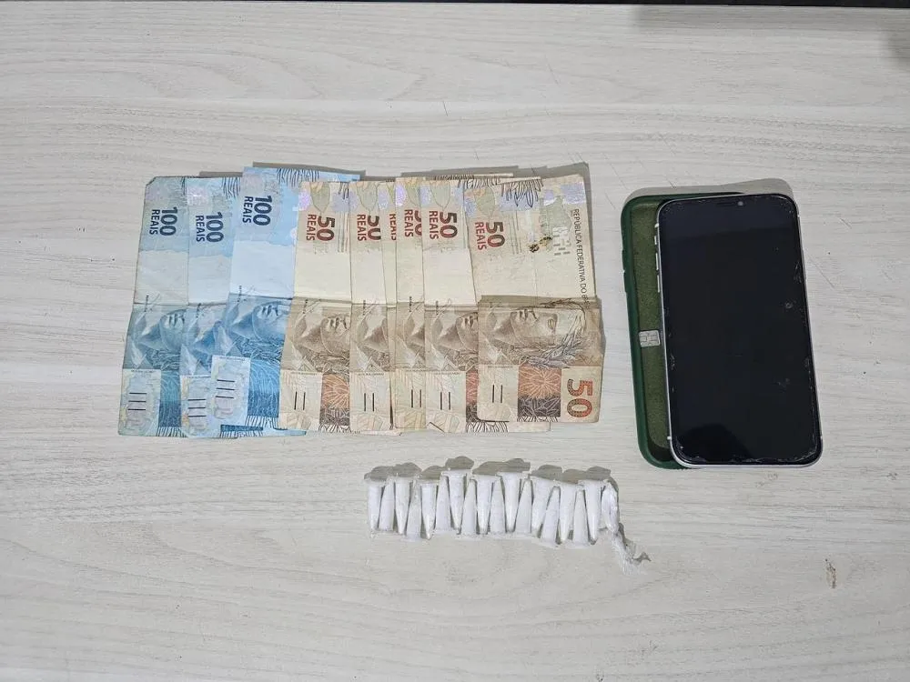 Mulher é presa em Uiraúna por tráfico de drogas e embriaguez ao volante