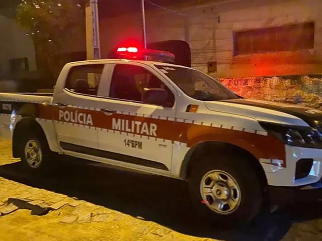 Adolescente é apreendido após ser flagrado empinando moto em Pombal