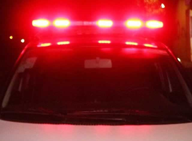 Bandidos armados e encapuzados roubam carro, dinheiro e outros objetos em residência em Pombal