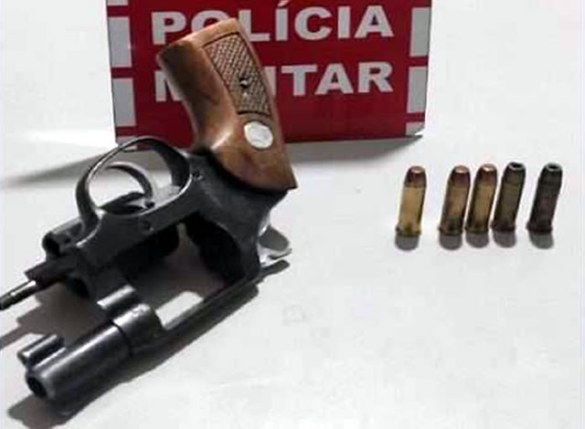 Homem é preso por porte ilegal de arma de fogo em Lagoa