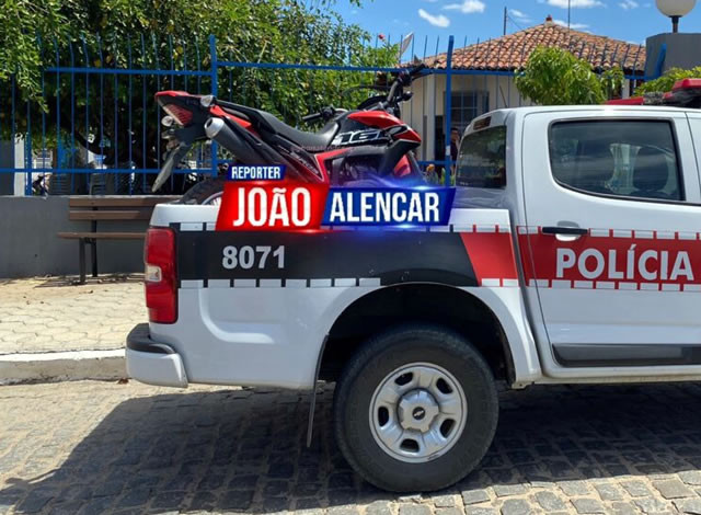 Polícia Militar localiza moto roubada na zona rural de Pombal após ligação anônima