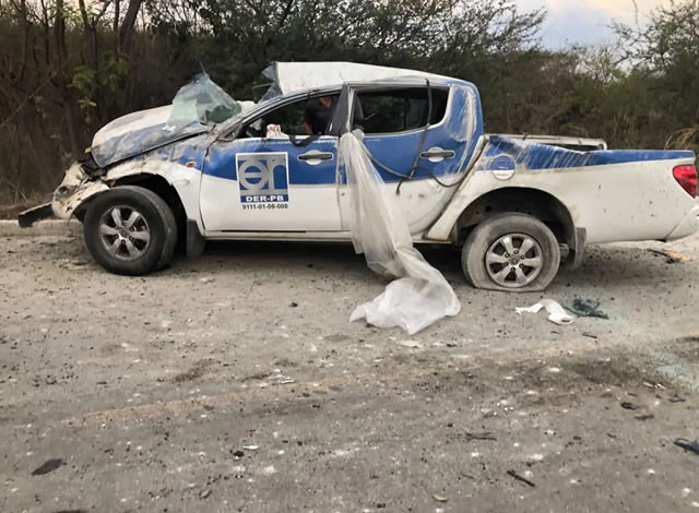 VÍDEO: Acidente com veículo do DER deixa duas pessoas mortas e outras feridas entre Monte Horebe e Bonito de Santa Fé