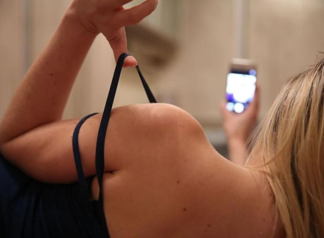 Supostas fotos íntimas de mulher sousense viralizam nas redes sociais