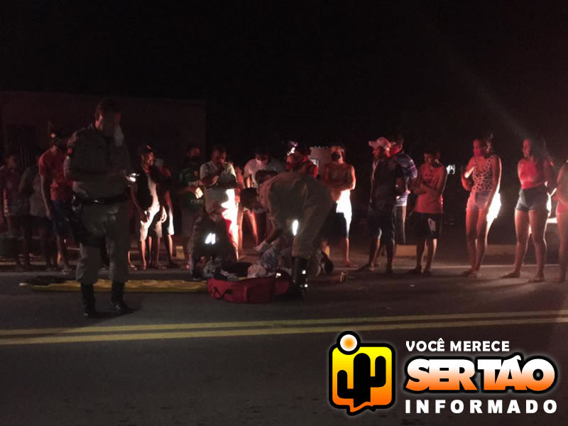 Acidente de trânsito envolvendo motocicletas deixa jovem ferido na BR-230 em Aparecida