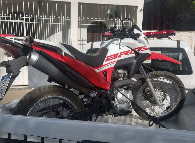 Polícia Militar prende homem com motocicleta adulterada em Belém do Brejo do Cruz