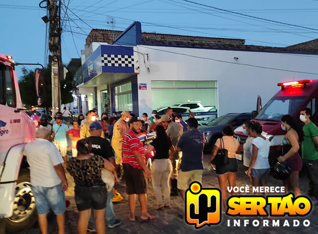 VÍDEO: Mulher fica ferida em acidente envolvendo caminhão e motocicleta em Sousa