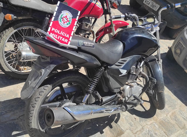 Moto tomada por assalto é localizada pela Polícia Militar na cidade de Sousa