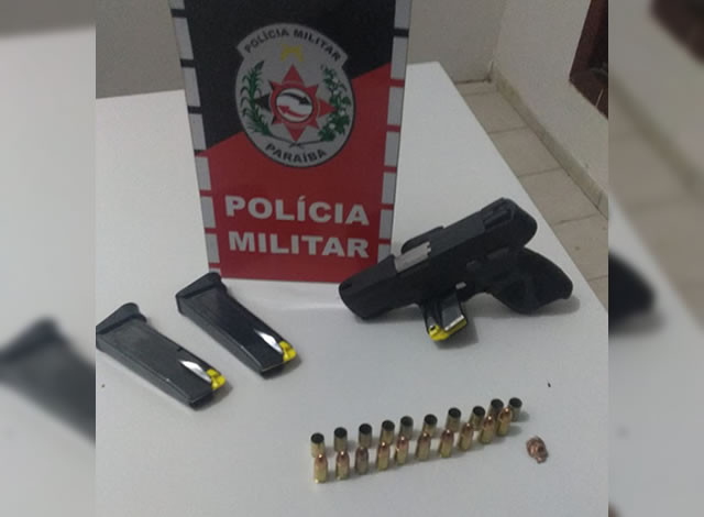 Homem é conduzido à delegacia após tentar matar pedreiro durante bebedeira em Aparecida