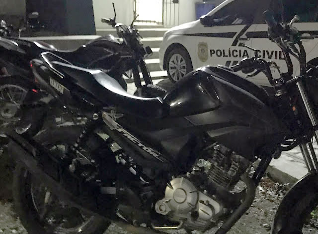 Moto com restrição de roubo/furto é recuperada pela Polícia Militar no Centro de Cajazeiras