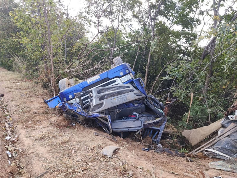 VÍDEO: Caminhoneiro sousense morre após tombar caminhão no Estado da Bahia