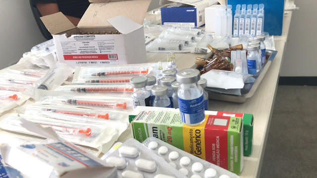 Polícia Civil de Cajazeiras apreende em residência, vasto material hospitalar, dentre eles testes de Covid-19