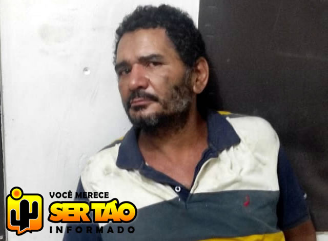 Homem é levado à delegacia após desferir golpes de faca contra o seu irmão em Sousa