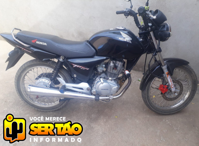 Moto tomada por assalto é recuperada pela Polícia Militar na zona rural de Sousa