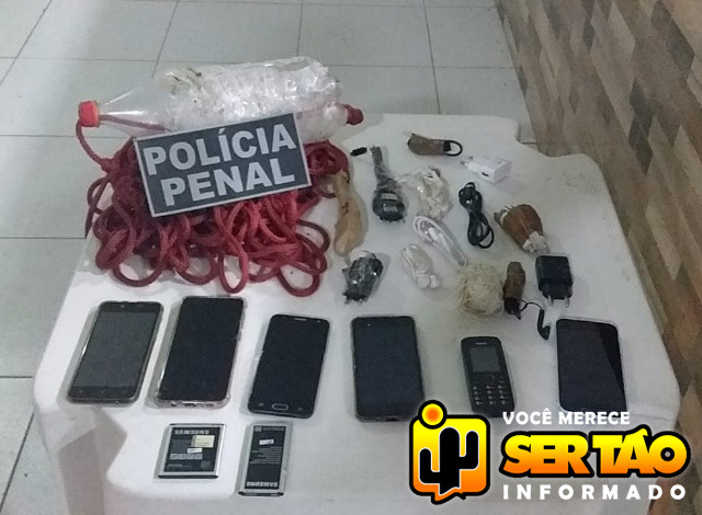 Policiais penais e militares interceptam material ilícito que seria arremessado para o interior do Presídio Padrão de Cajazeiras