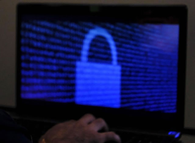 Em Coremas: Homem é conduzido à delegacia acusado de criar conta de Facebook com fotos e nome de policial civil