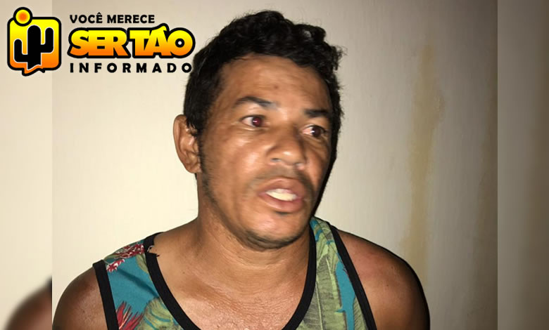 Homem acusado de homicídio é conduzido à delegacia após ser flagrado com munições e faca na cidade de Pombal