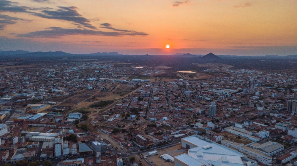 Boletim da SES confirma mais 01 óbito por Covid-19 em Patos e 03 em cidades da região; ocupação de leitos UTI no Sertão é de 56%