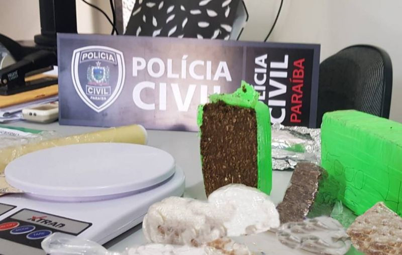 Mulheres ex-presidiárias são presas pela Polícia Civil acusadas de tráfico de drogas em Coremas