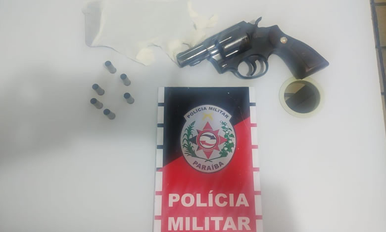 Polícia Militar apreende arma de fogo e recupera motocicleta roubada em Brejo do Cruz