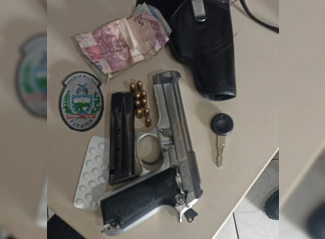 Homem é preso por porte ilegal de arma de fogo, direção perigosa e desobediência em São José de Piranhas