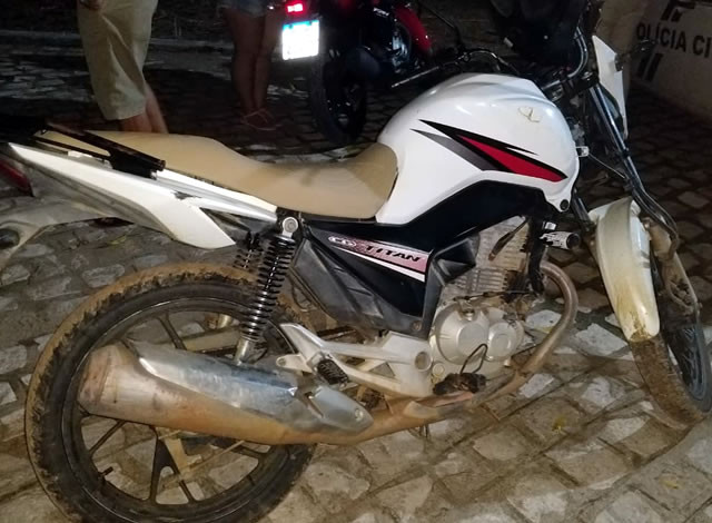 BOPE recupera moto roubada de mototaxista na cidade de Cajazeiras