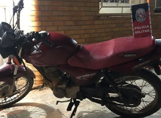 Polícia Militar prende homem com motocicleta furtada na cidade de Bom Sucesso