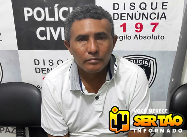 Homem é preso pela Polícia Militar após esfaquear tio e pai na zona rural de Aparecida