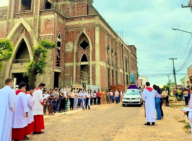 Em Sousa, procissões lembram crucificação de Jesus na Sexta-feira Santa