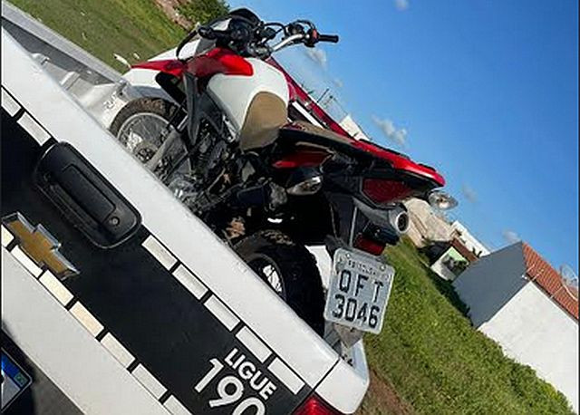 Polícia Militar recupera moto roubada na cidade de Sousa