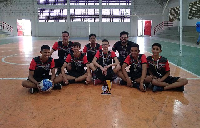 Equipe de vôlei masculino de escola de Lastro é campeã nos Jogos Escolares Estaduais 2022