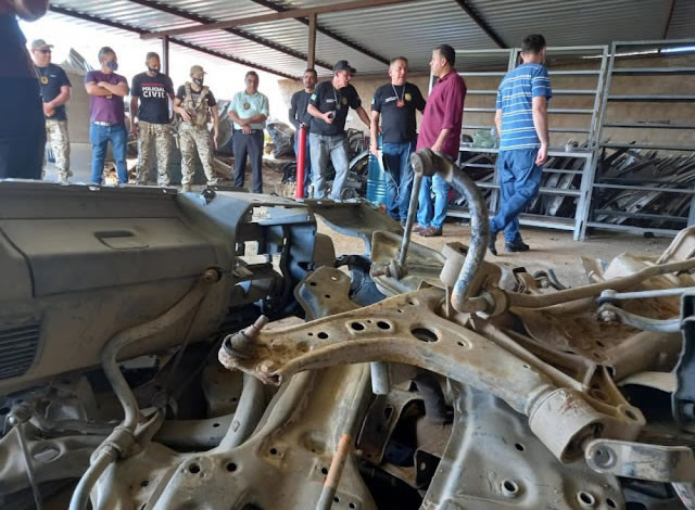 Mais um galpão com veículos desmanchados é desarticulado em ação da Polícia Civil no município de Cajazeiras