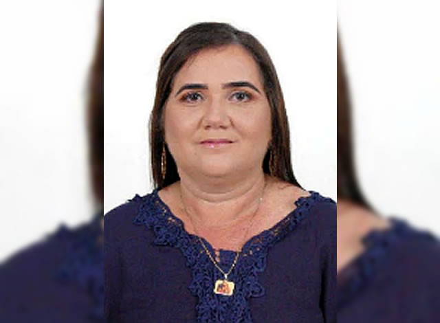 Vereadora fica ferida em acidente com moto na zona rural de São Francisco