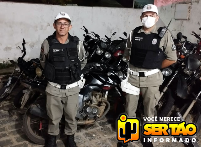 Policiamento de Trânsito recupera moto roubada na zona rural de Sousa