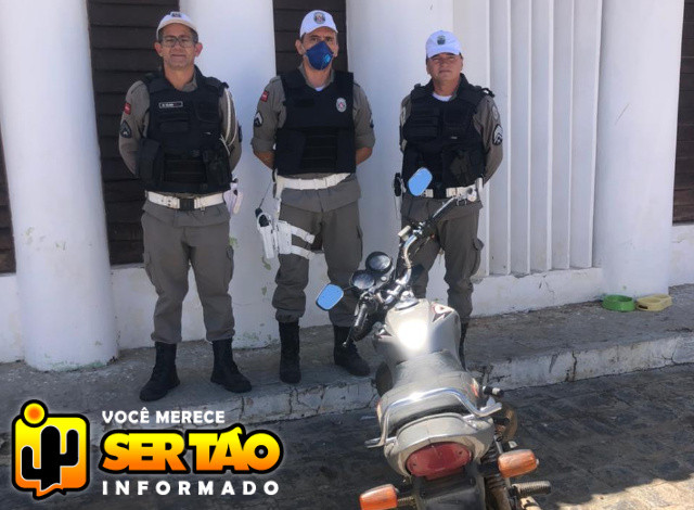 Policiamento de Trânsito recupera moto com restrição de roubo/furto no município de Sousa