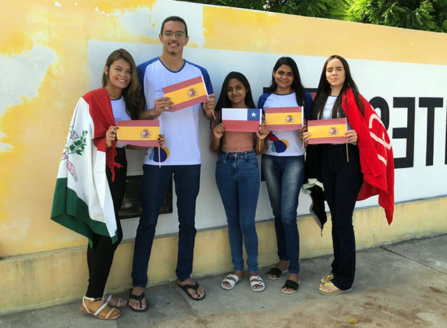 Alunos de escola do Lastro são classificados para intercâmbio através do Projeto Conexão Mundo