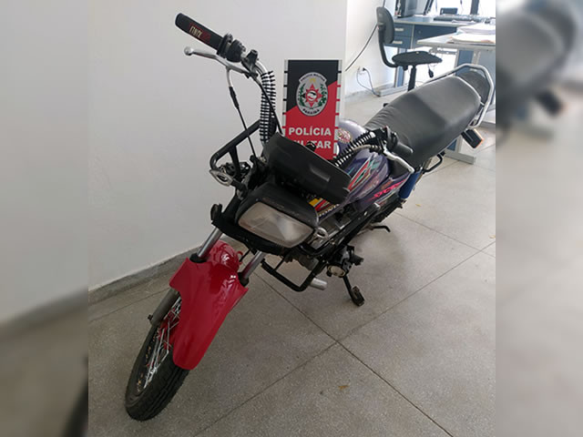 Polícia Militar apreende adolescente pilotando moto adulterada em Belém do Brejo do Cruz