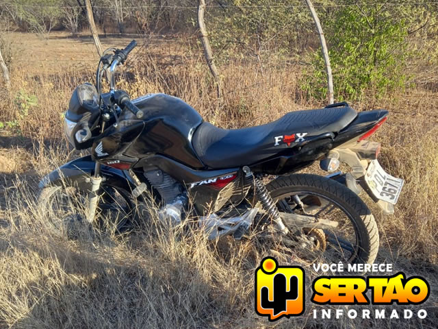 Polícia Militar recupera moto roubada no município de Sousa