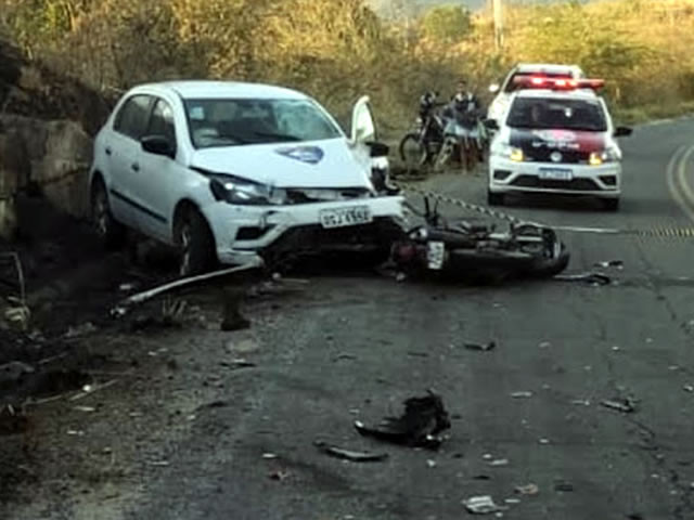 Colisão entre carro e moto deixa homem morto na PB-400, em São José de Piranhas