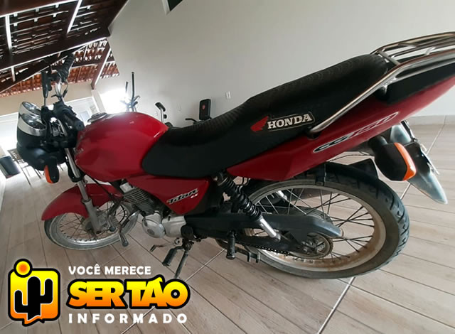 Moto roubada em Aparecida, usada para assaltar prefeito é recuperada pela Polícia Civil em Catolé do Rocha