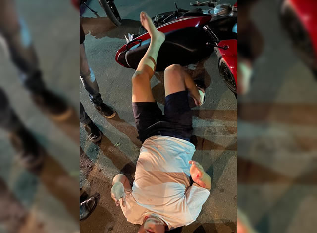 Jovem fica ferido após colidir moto em traseira de caminhonete na cidade de Sousa