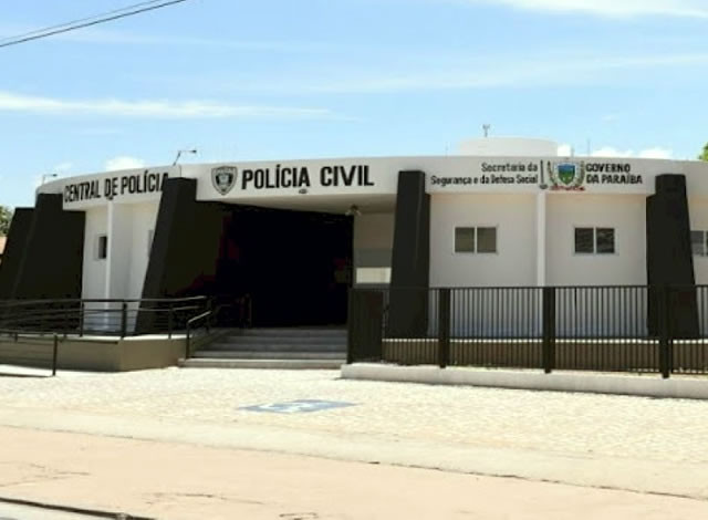 Cabelereiro e estudante entram em luta corporal por causa de lâmpada na cidade de Cajazeiras