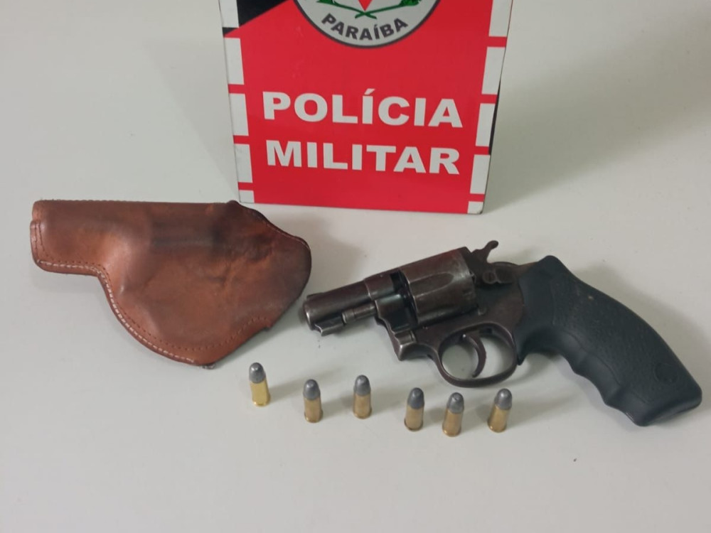 BOPE apreende arma de fogo durante abordagem no município de Sousa