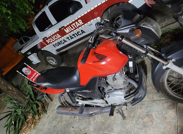 Moto com restrição de roubo é recuperada pela Polícia Militar em Catolé do Rocha