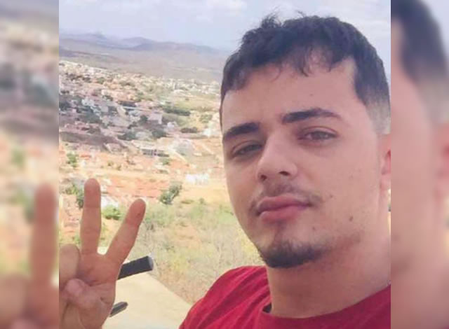 Jovem morre em confronto com a PM em Catolé do Rocha; arma, munições e droga foram apreendidos